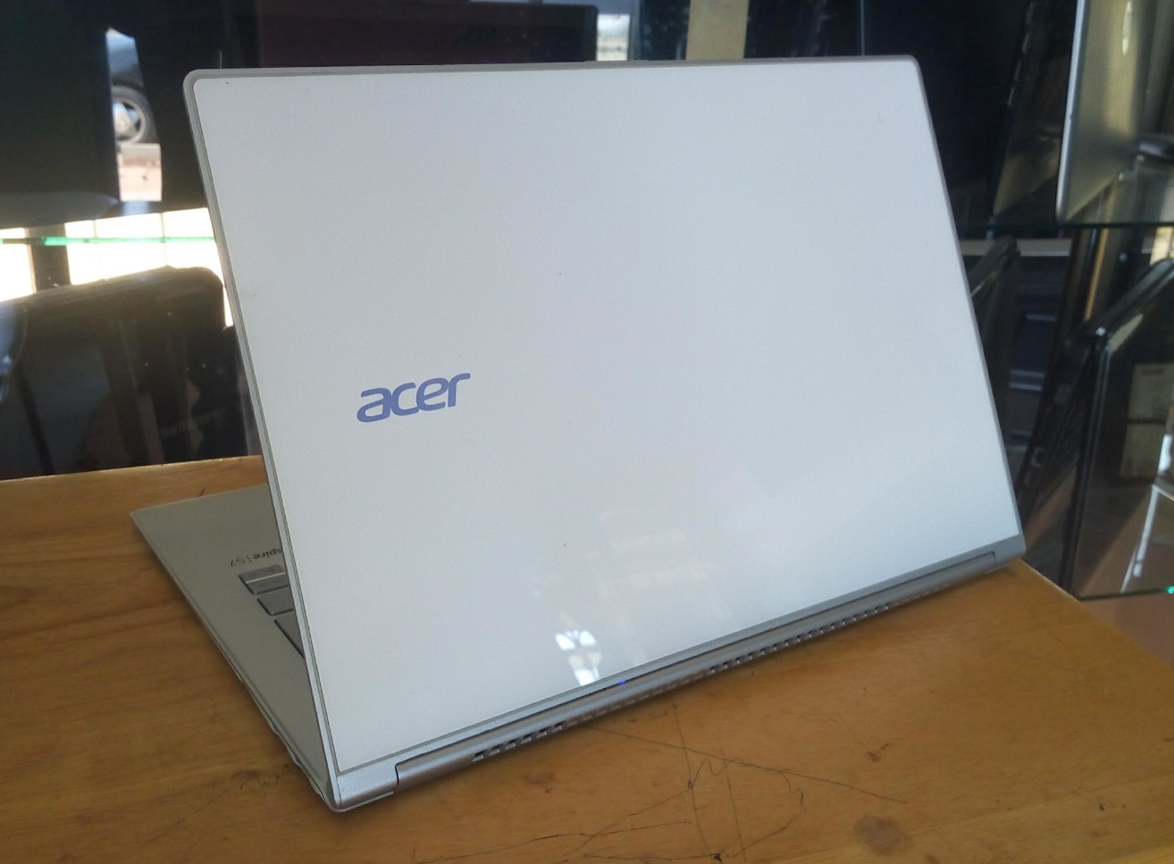 ACER Aspire S7 Core i5 Ultra Slim Tactile