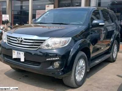 Toyota Fortuner en vente