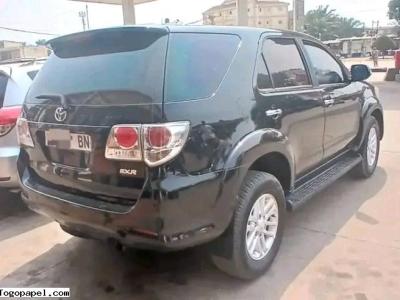 Toyota Fortuner en vente