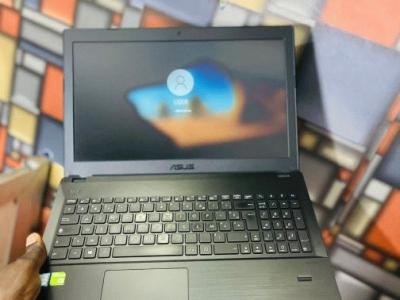 ASUS i5 6th 2G GeForce 920M (6G) Ram 8G ddr4 SSD 256G Batter