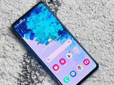 Samsung Galaxy S20 FE 5G – 128GB / 6GB RAM