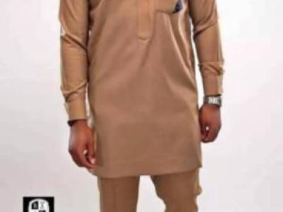 Veste, chemise col tulipe, tunique 