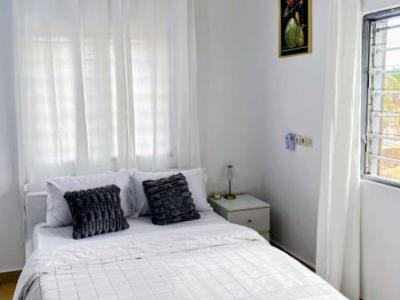 Chambre salon meublé climatisé Lomé 