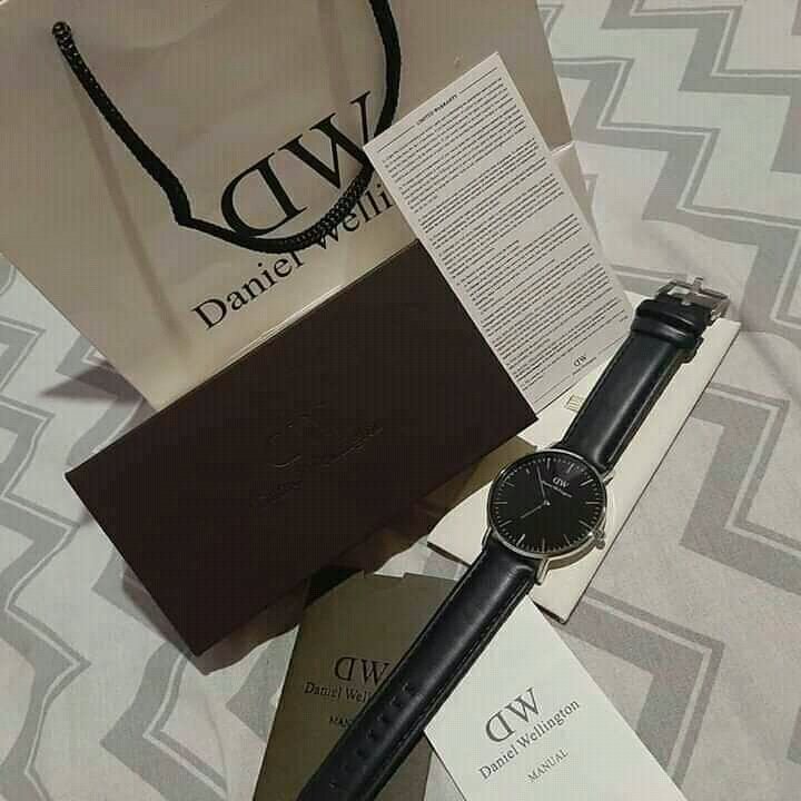 Simple raffiné et classe!!! Votre montre Daniel Wellington