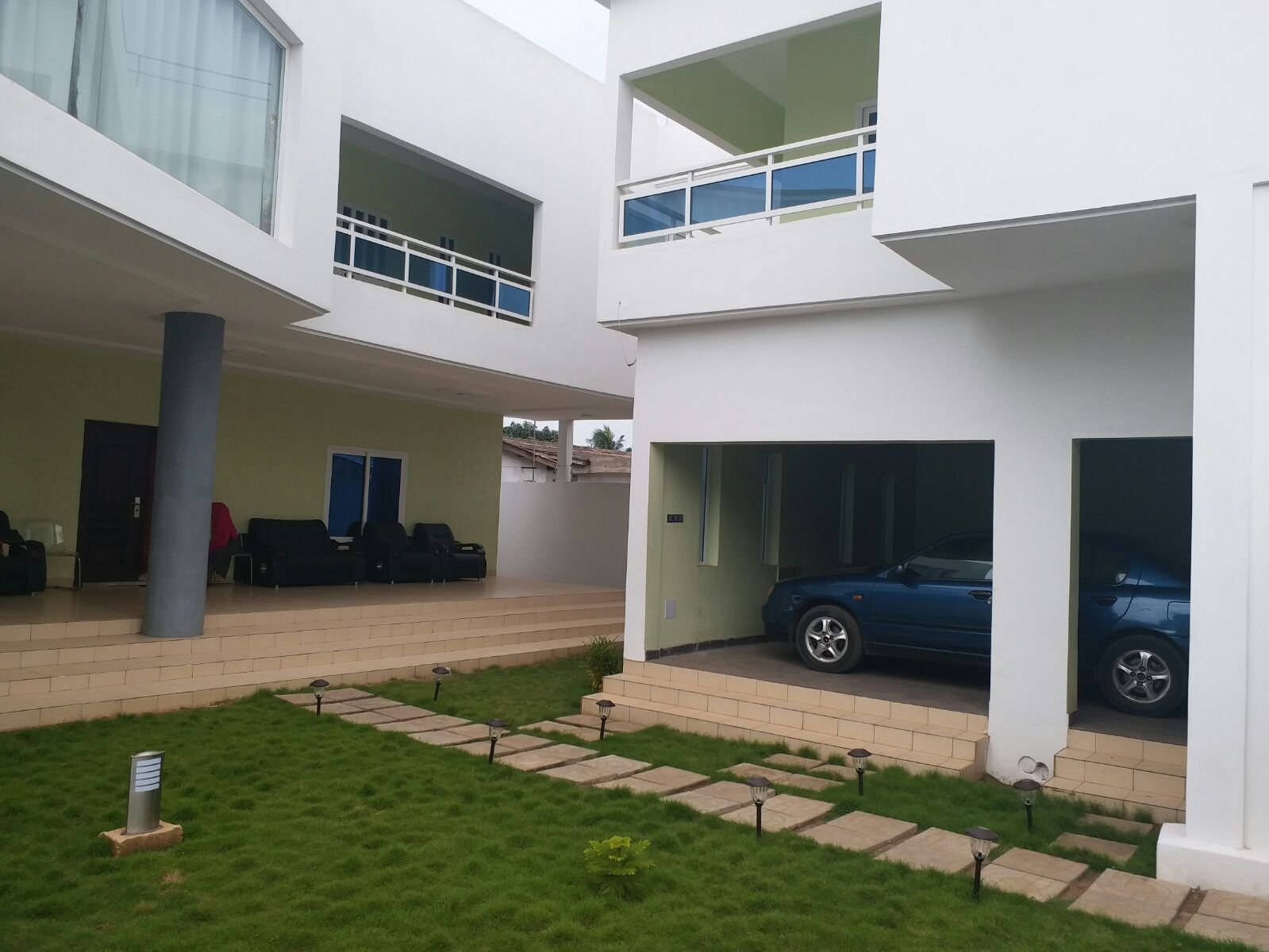 Nickel Villa à Louer à Lomé