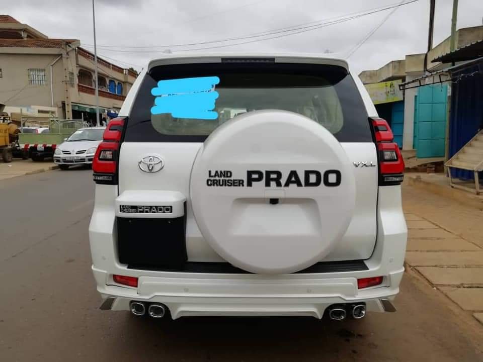 TOYOTA LAND CRUISER 2020