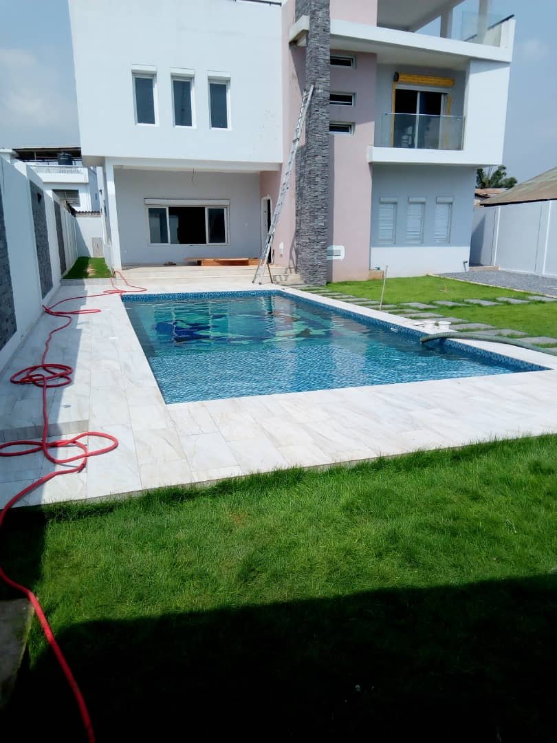 À VENDRE UNE SUPERBE VILLA