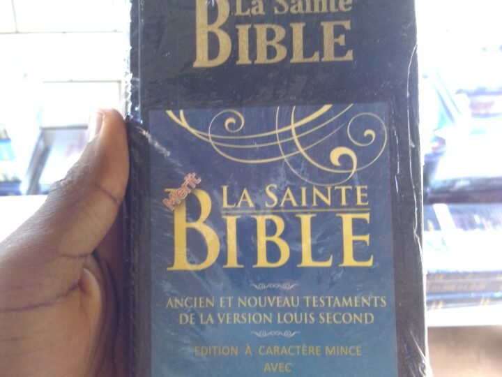 Des Bibles pour enfants, des Bibles de Louis Segond, les Bibles dorées, les livres bibliques, les commentaires des disciples et autres …